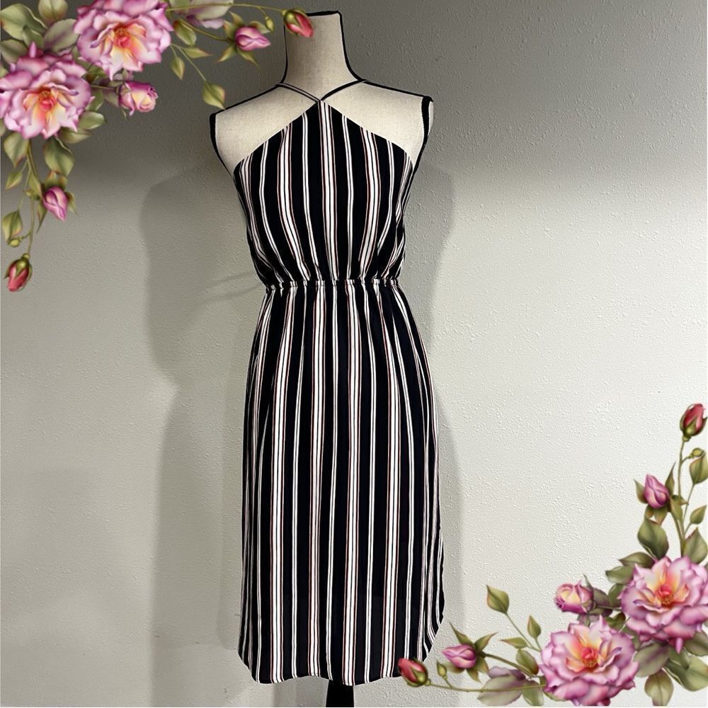 Striped halter dress with‎ open back laced details